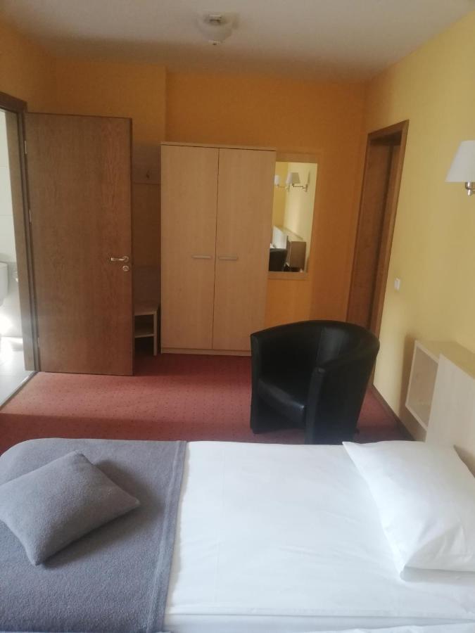 Hotel Senas Namas Alytus Esterno foto