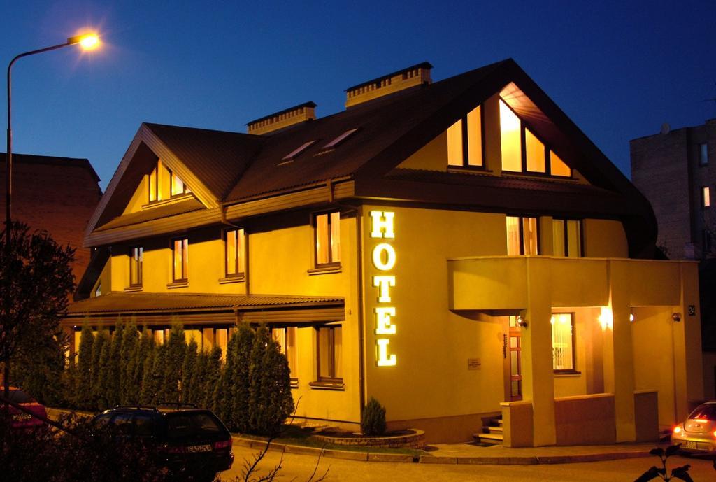 Hotel Senas Namas Alytus Esterno foto